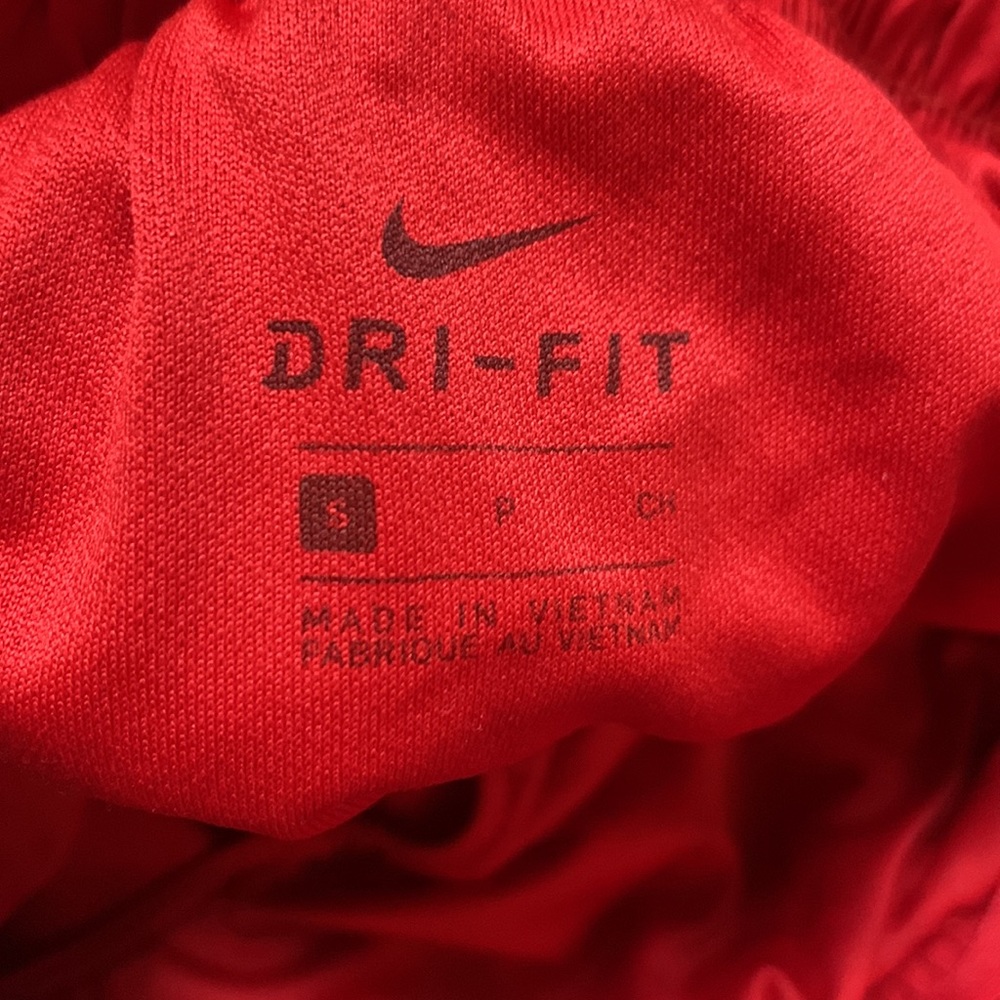 Nike running shorts small set of 4 - Picture 7 of 7